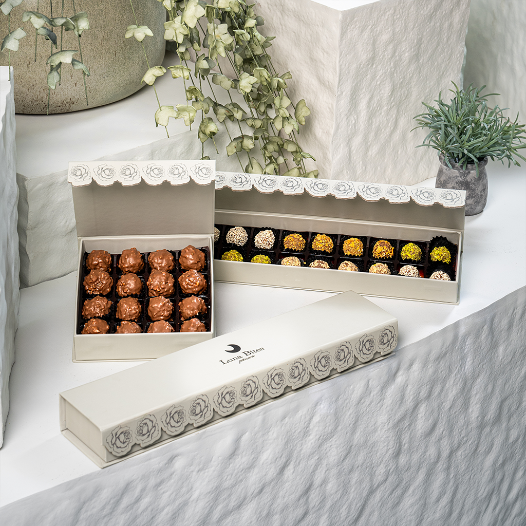 Luna bites luxury small package